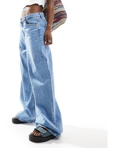 Bershka - Jeans a fondo ampio blu chiaro