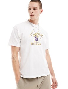 Nike Basketball - NBA LA Lakers - T-shirt bianca con grafica del logo-Bianco