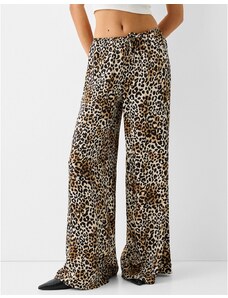 Bershka - Pantaloni allacciati in vita a fondo ampio leopardati-Multicolore