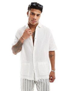 ASOS DESIGN - Camicia comoda testurizzata bianca con tasche applicate-Bianco