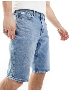 Calvin Klein Jeans - Pantaloncini di jeans regular lavaggio chiaro-Blu
