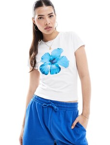 ASOS DESIGN - T-shirt mini bianca con grafica di fiore di ibisco blu-Bianco