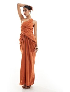 ASOS DESIGN - Vestito lungo monospalla drappeggiato con gonna a ruota color ruggine-Arancione