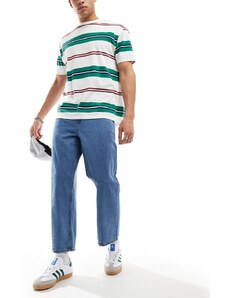ASOS DESIGN - Jeans rigidi classici con pinces lavaggio blu medio