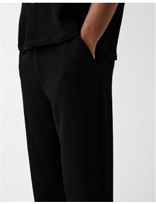 Bershka - Pantaloni plissé neri in coordinato-Nero