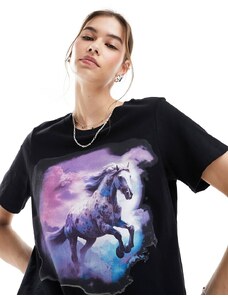 Monki - T-shirt a maniche corte nera con stampa di cavallo selvaggio sul davanti-Multicolore