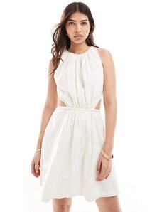 Pretty Lavish - Vestito corto in cotone crema con cut-out-Bianco