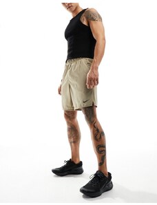 Nike Training - Dri-FIT Totality - Pantaloncini kaki da 7" sfoderati-Verde