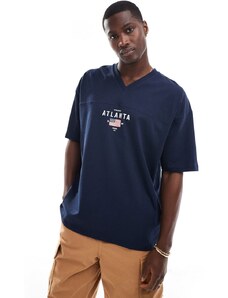 ASOS DESIGN - T-shirt oversize con scollo a V blu navy con stampa sul davanti