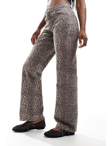 Pull&Bear - Jeans ampi marroni con stampa leopardata-Marrone