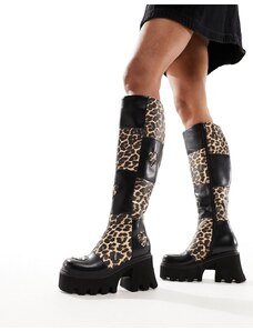 Lamoda Booming - Stivali al ginocchio con suola spessa e stampa leopardata patchwork con cuori-Multicolore