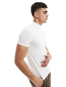 ASOS DESIGN - T-shirt attillata bianca con collo alto-Bianco