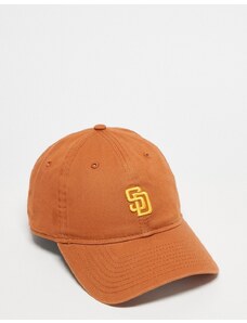 New Era - 9twenty - Cappellino marrone slavato con logo piccolo dei San Diego Padres