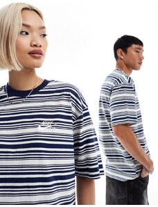 Nike SB - T-shirt blu navy e bianca a righe con logo-Grigio