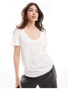 ASOS DESIGN - T-shirt effetto lino bianca con scollo rotondo e tasca-Bianco