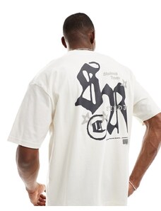 ASOS DESIGN - T-shirt oversize bianco sporco con stampa street sul retro