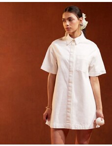 ASOS DESIGN - Vestito camicia a maniche corte in denim bianco