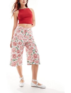 Monki - Pantaloncini culotte taglio lungo con stampa di rose-Multicolore