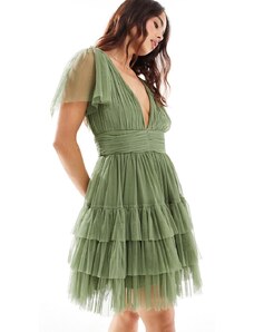 Lace & Beads - Madison - Vestito da damigella corto in tulle oliva tenue con scollo a V-Verde