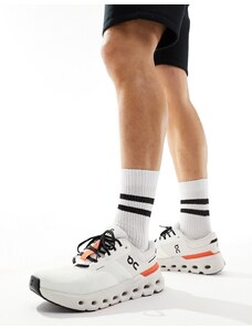 On Running ON - Cloudrunner 2 - Sneakers da corsa color sabbia e bianche non tinte-Bianco