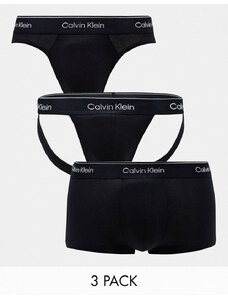 Calvin Klein - Confezione da 3 con boxer aderente, slip e sospensorio neri-Nero