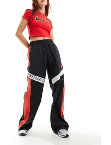 Nike - Streetwear - Pantaloni sportivi neri e rossi-Rosso