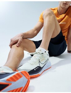 Nike Running - React Pegasus Trail 4 Gore-Tex - Sneakers da uomo bianco sporco e arancione-Verde