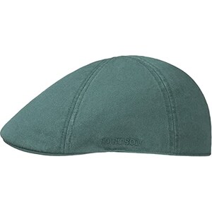 Un Disegno In Bianco E Nero Di Un Cappello Con Un Berretto Su Di Esso | Vettore Premium Generato Dall'IA