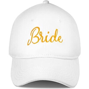 Addio al nubilato: Nicole lancia la collezione Team Bride per la sposa e le sue amiche