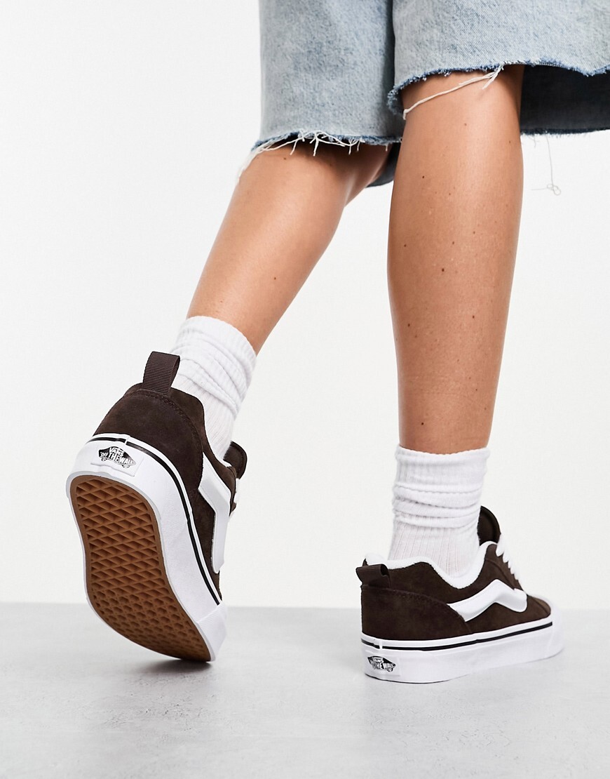 vans-knu-skool-sneakers-marroni-e-bianche-con-suola-spessa-marrone