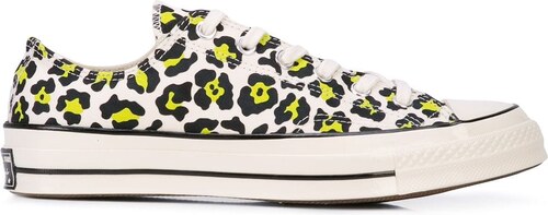 green leopard converse