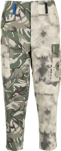 Nero Pantaloni affusolati con stampa camouflage Farfetch Uomo Abbigliamento Pantaloni e jeans Pantaloni Pantaloni militari 