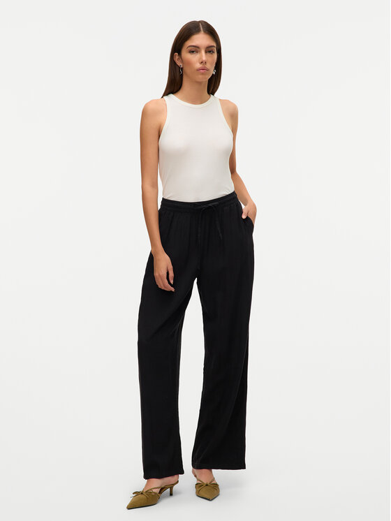 Pantaloni di tessuto Vero Moda