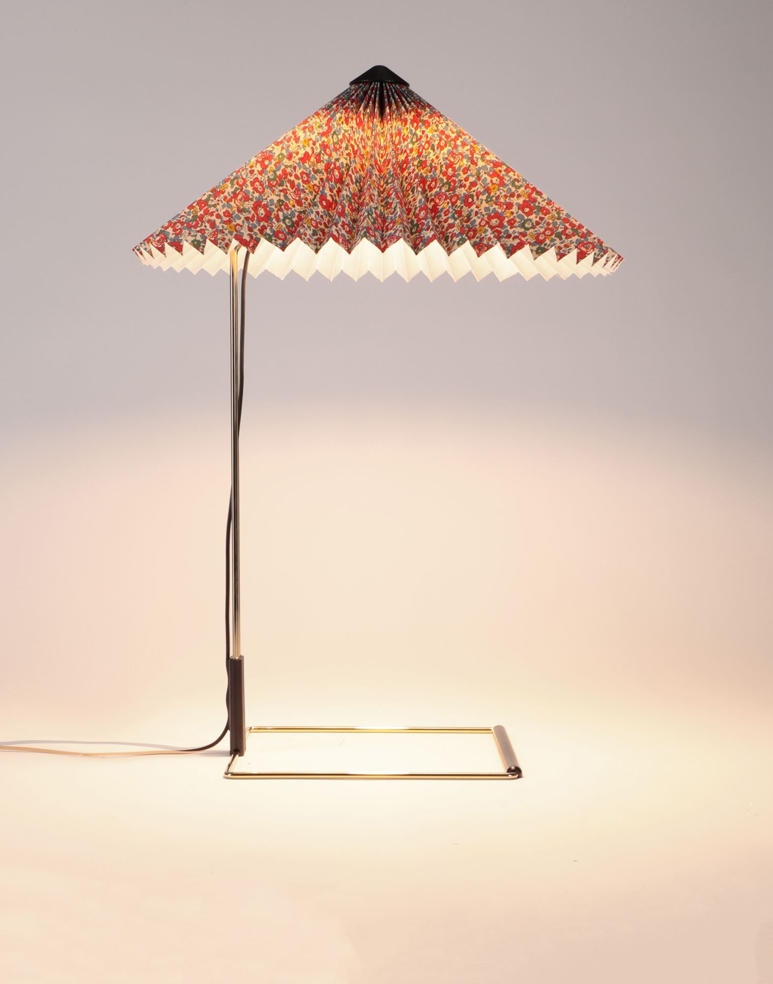 HAY - ILLUMINAZIONE - Lampade da tavolo su YOOX.COM