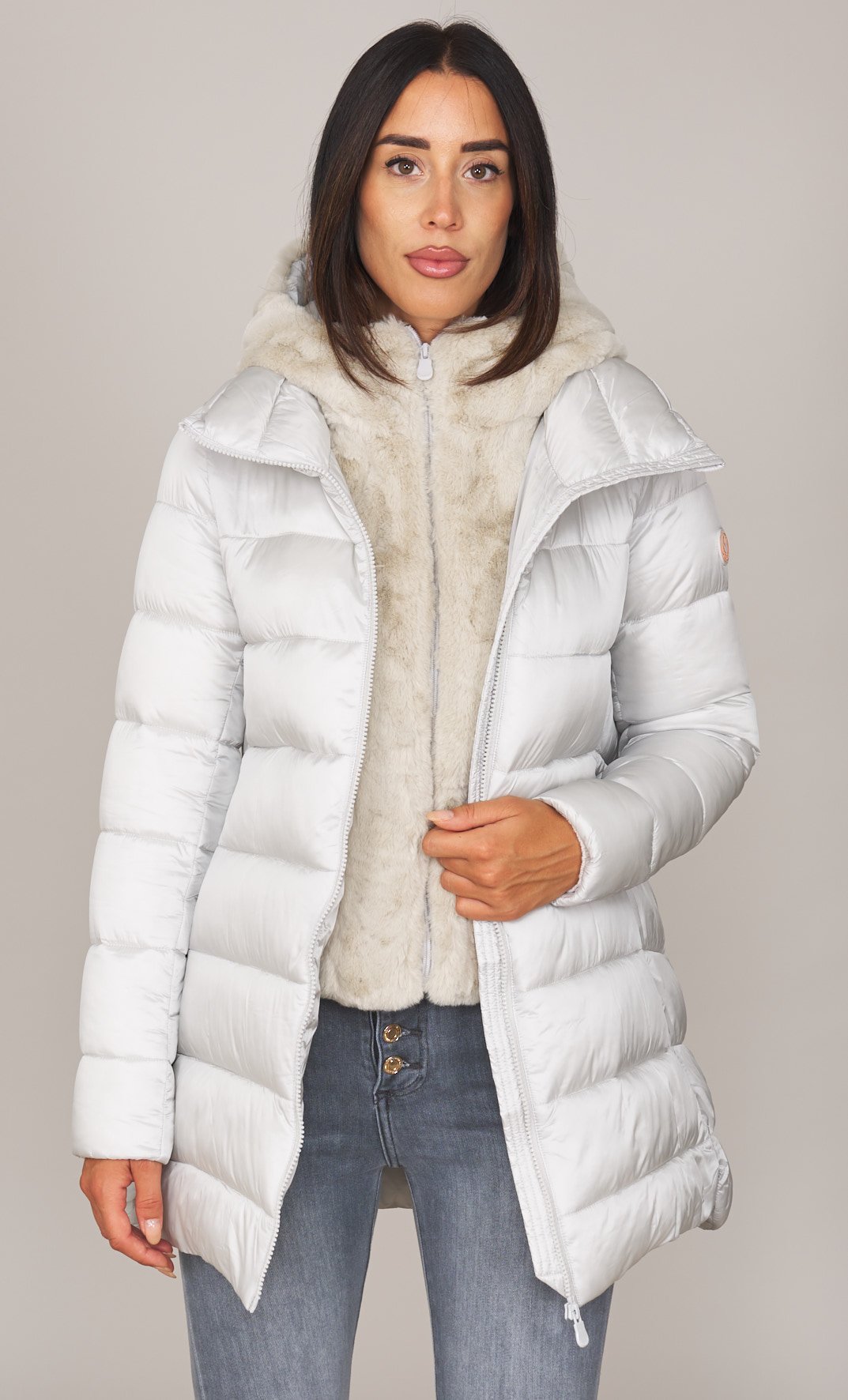 PIUMINO LUNGO SVASATO SAVE THE DUCK CON PELLICCIA ECOLOGICA MATILDA, Colore Ghiaccio