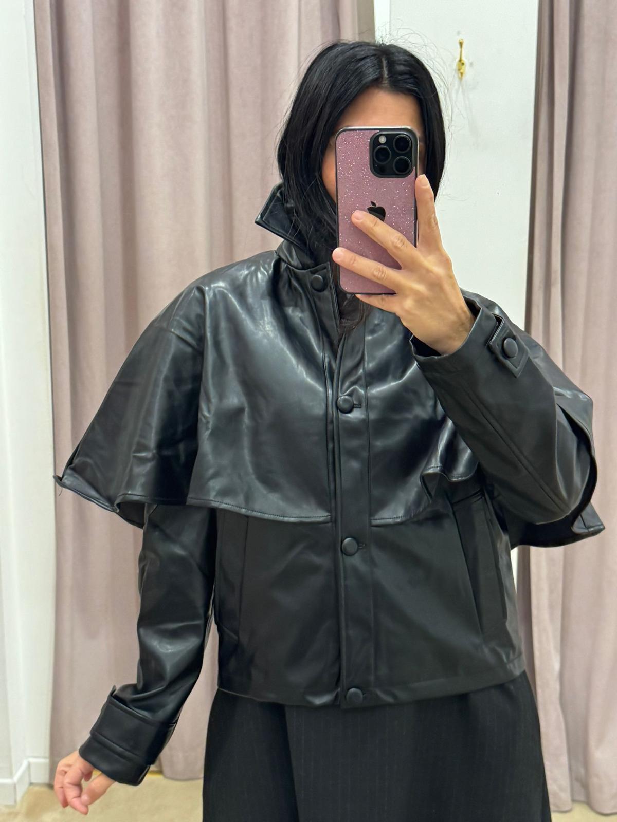 GIACCA CORTA CON MANTELLA GLAMOROUS