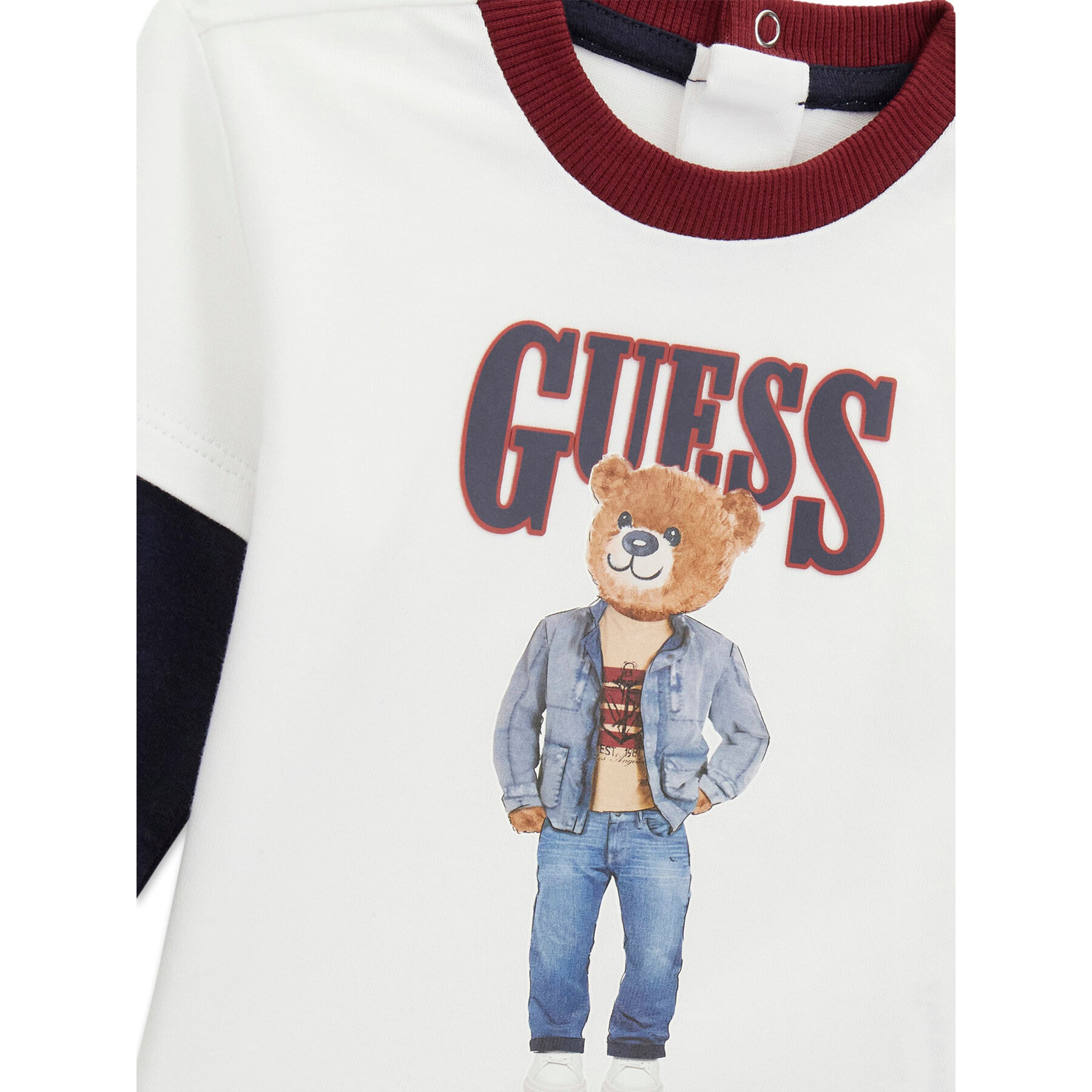 Completo maglietta e pantaloni Guess