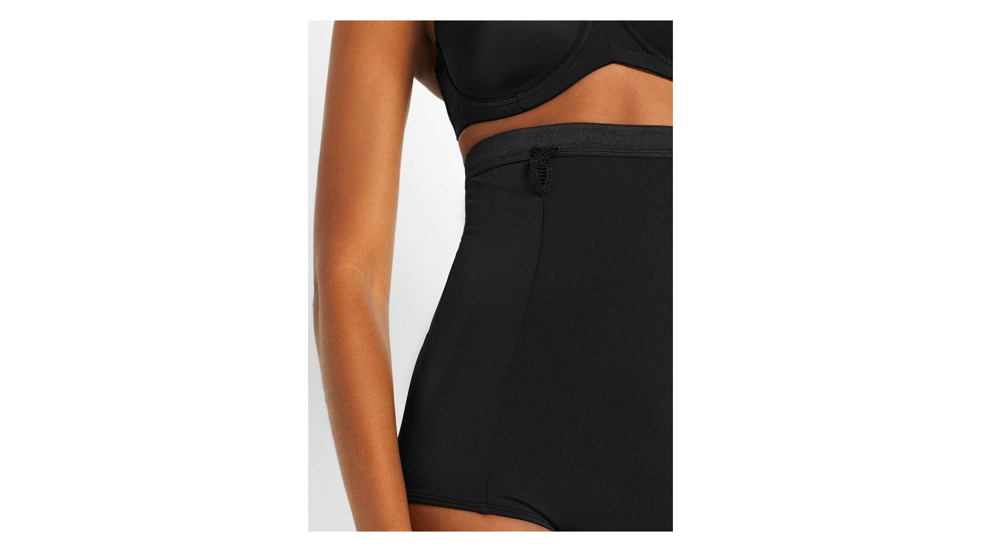 bonprix Culotte a vita alta con effetto modellante forte, Nero