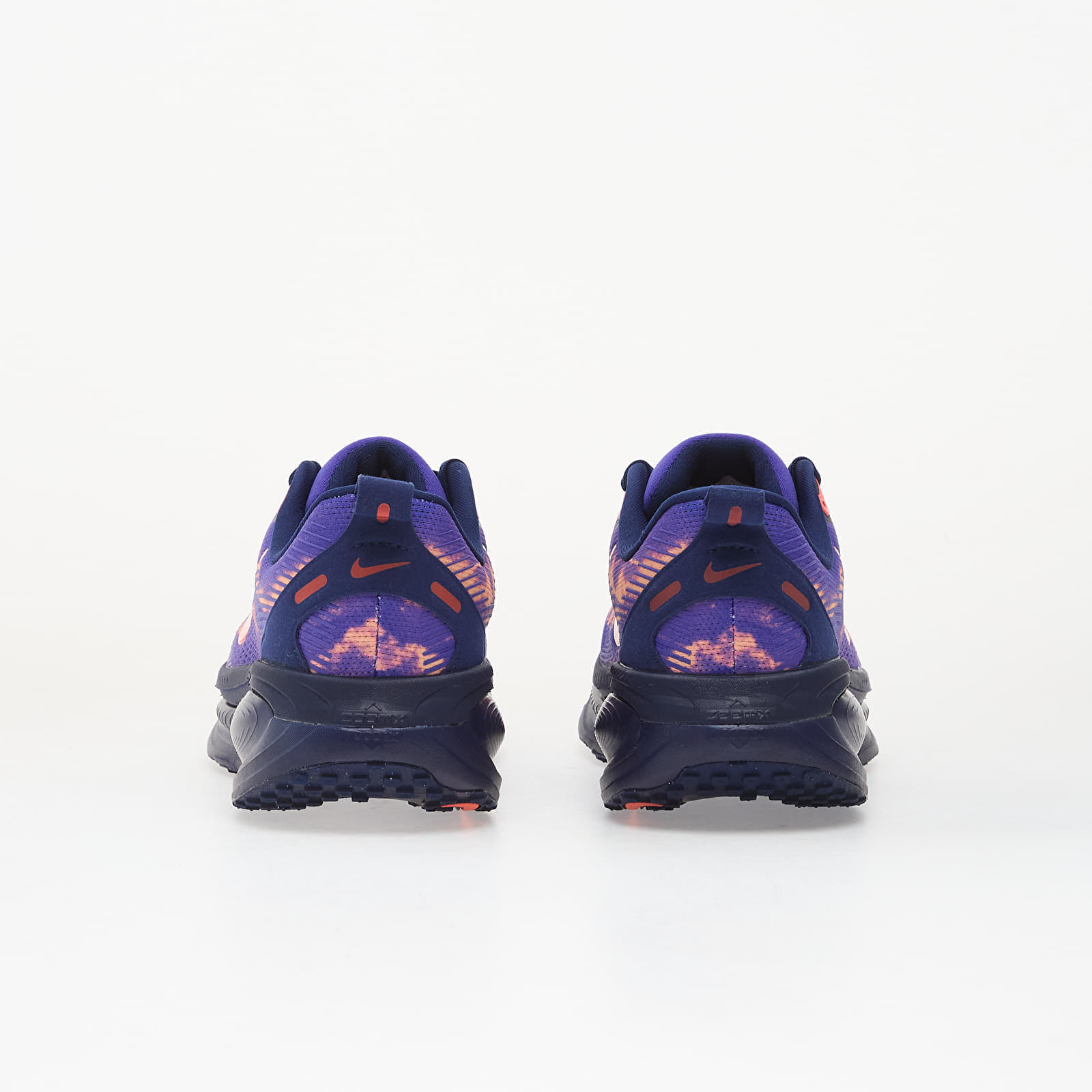 Sneakers Nike Vomero 18 Indigo Burst/ Hot Lava-Blue Void