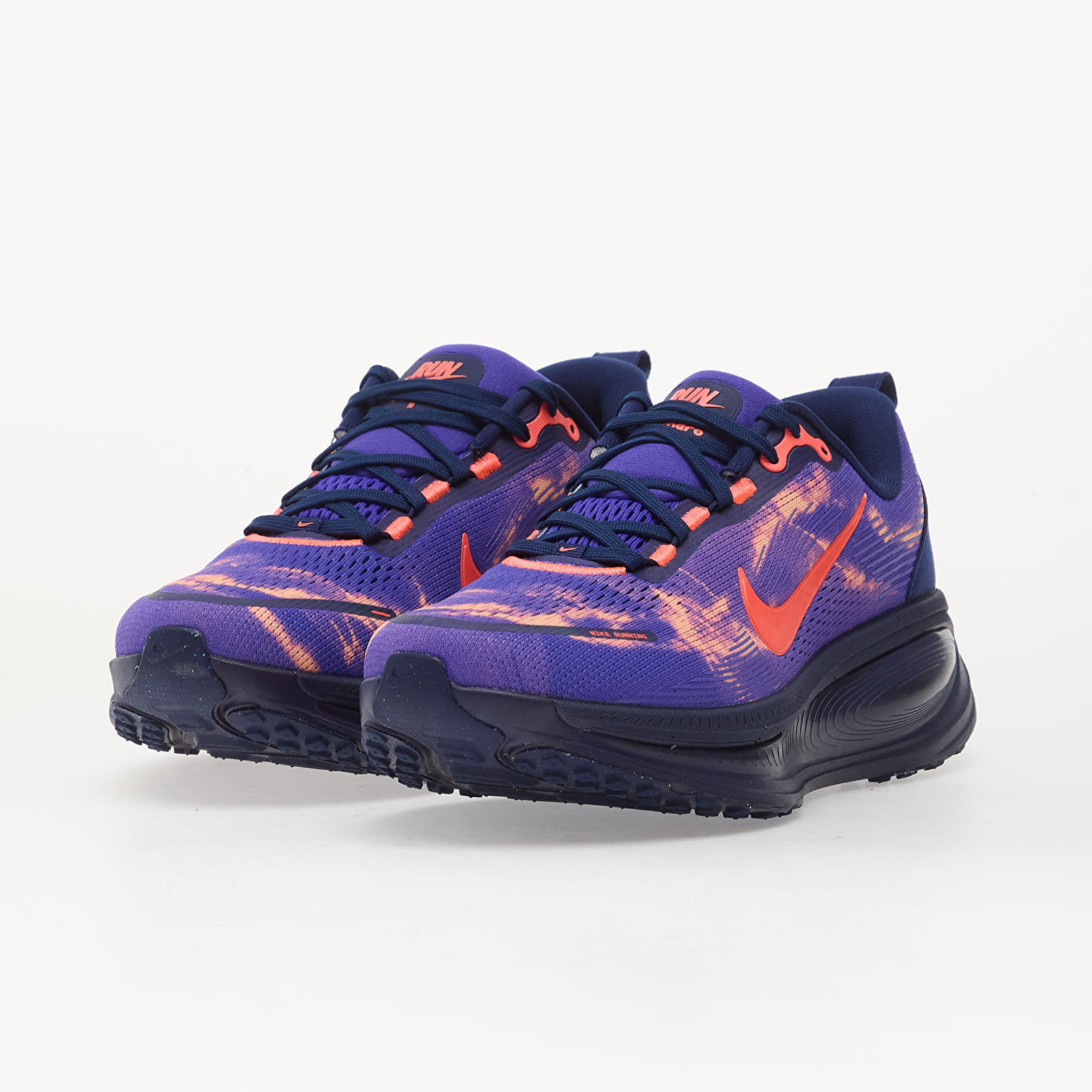 Sneakers Nike Vomero 18 Indigo Burst/ Hot Lava-Blue Void