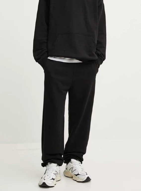 Pantaloni felpati