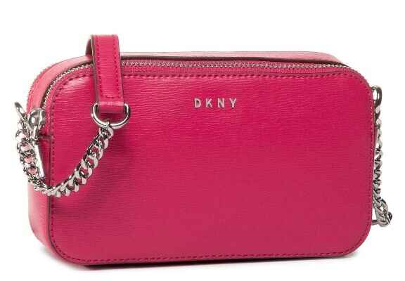 la borsa rosa con logo DKNY
