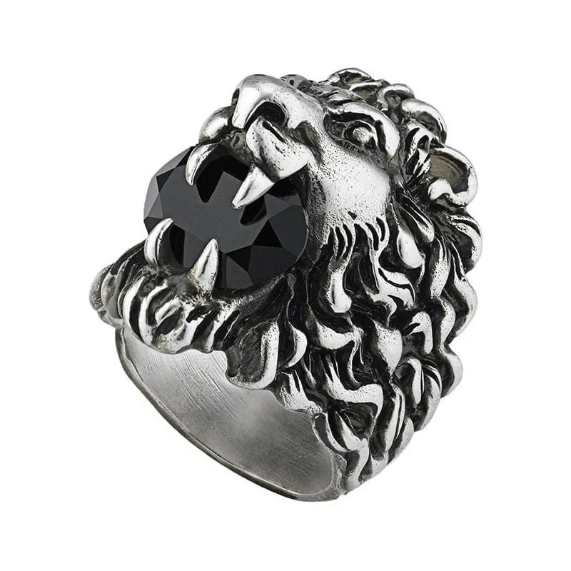 Gucci Anello con testa di leone Argento Stileo