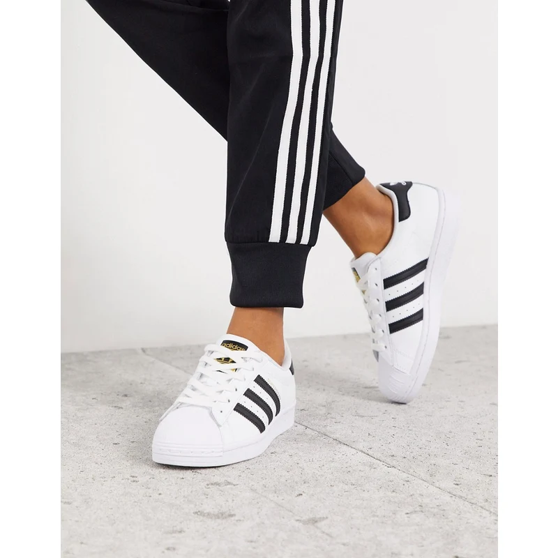 Adidas originals superstar bianche e nere hotsell