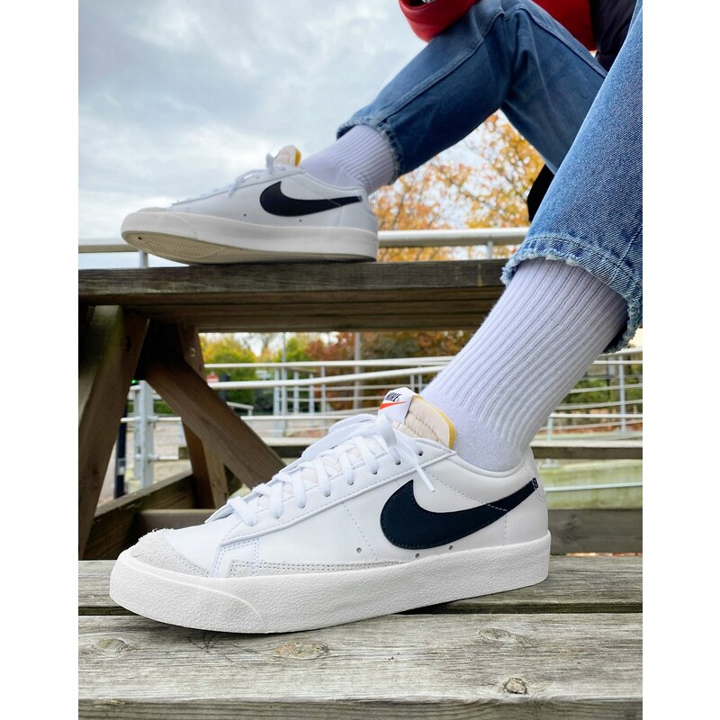 Nike - Blazer Low '77 Vintage - Sneakers bianche e nere-Bianco