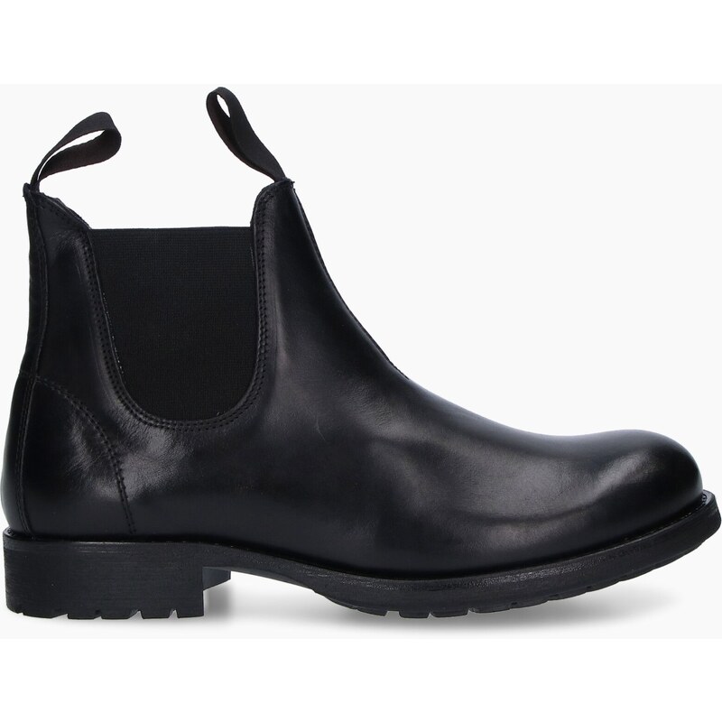 Nicola benson 2024 chelsea boots