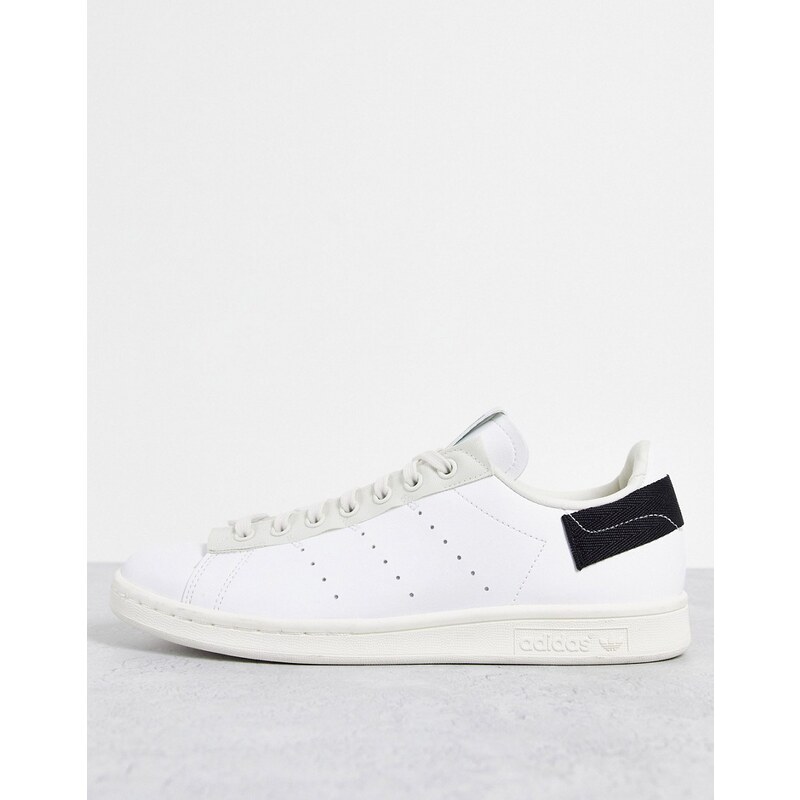 adidas Originals - Parley Stan Smith - Sneakers con dettaglio nero sul tallone, colore bianco