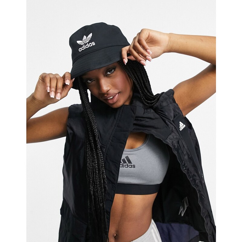 adidas Originals - Cappello da pescatore nero con logo