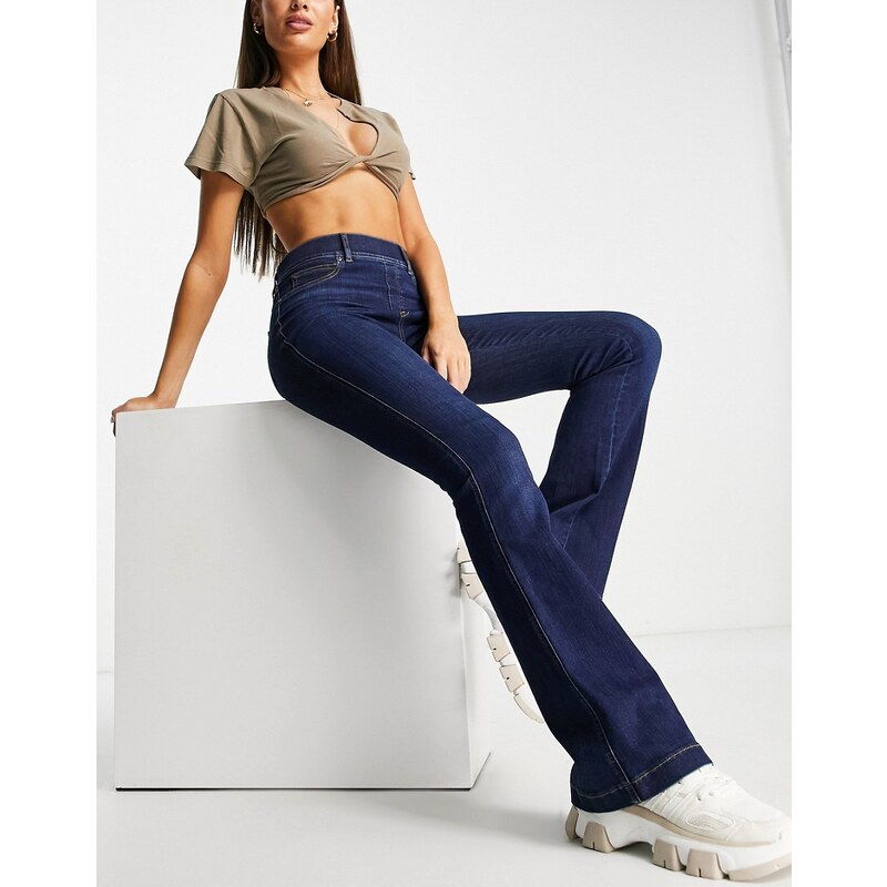 Spanx - Jeans a zampa a vita alta lavaggio blu scuro-Blu navy