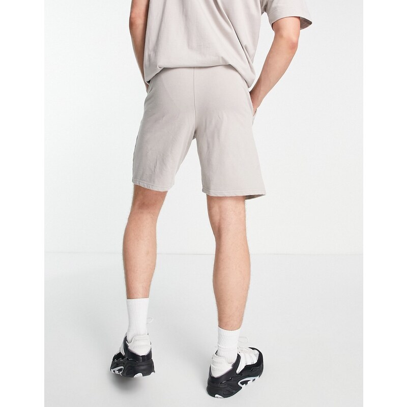 Good For Nothing - Pantaloncini in jersey grigio pietra con stampa stile college del logo in coordinato